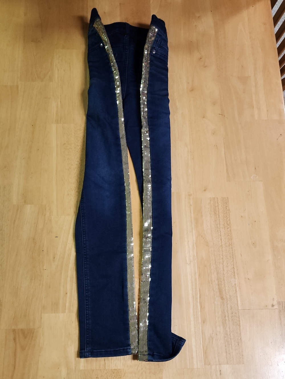 Justice Girls Size 14 Simply Low Jegging Dark Wash Gold Sequin Stripe Jeans EUC - Picture 3 of 9